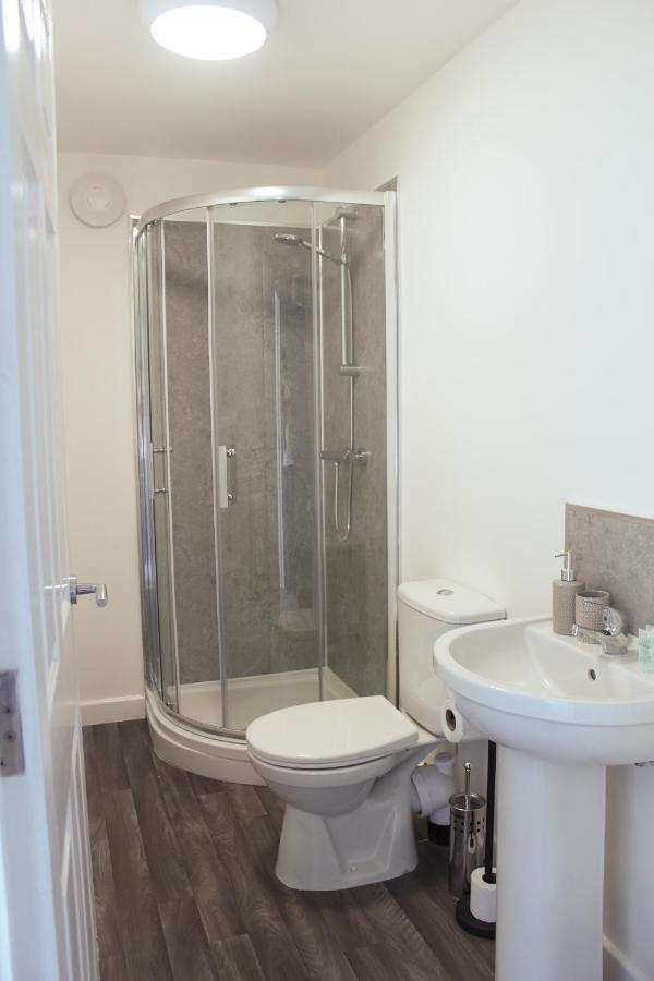Апартаменти Spacious & Pet-Friendly 1Br Apt In Heywood Екстер'єр фото
